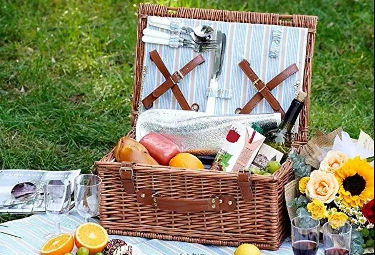 Panier De Pique-nique Isotherme Pour 2 Personnes En Osier - Avec Couverture Et Couverts Inclus